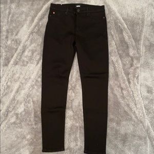 Hudson stretchy af denim! Nico mid rise!